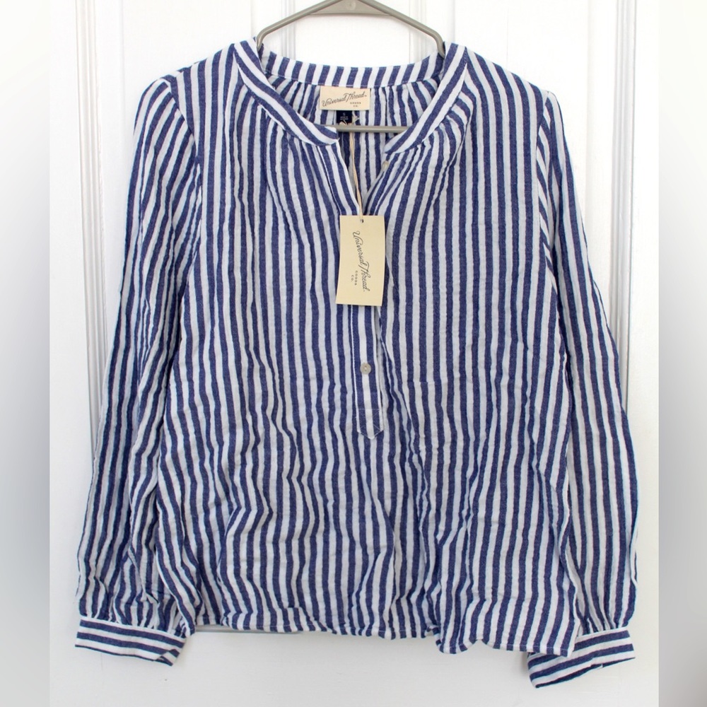 Target - Universal Thread Striped Long Sleeve Size Small